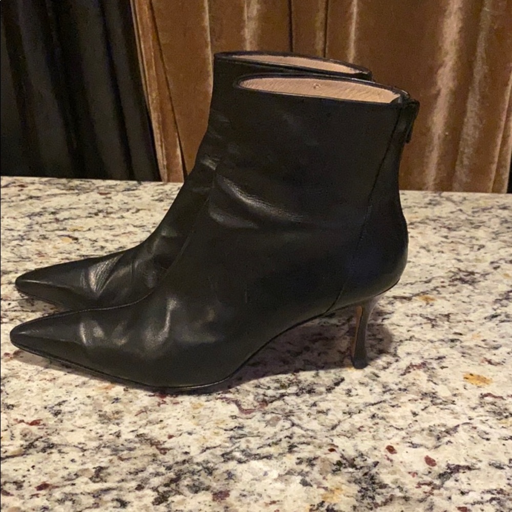 Manolo Blahnik Black Leather Booties Size 9